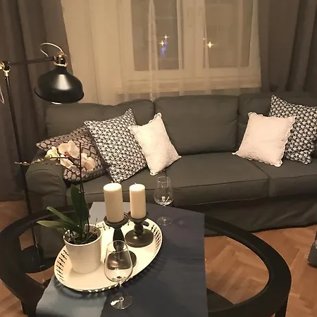 Stare Miasto Miodowa 26 *