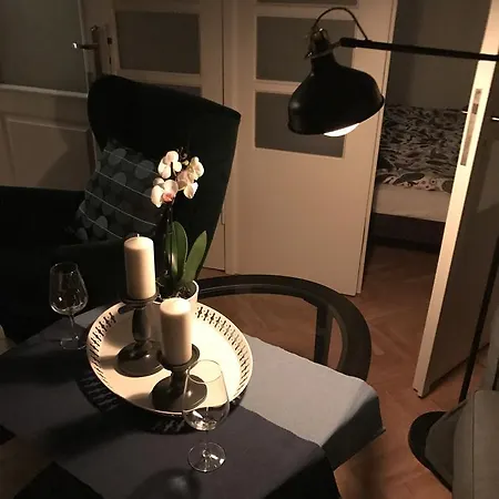 Stare Miasto Miodowa 26 *